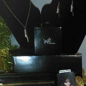 The Black Clutch Bag Gift Set!